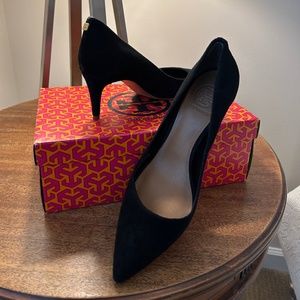 Tory Burch Ivy 65MM Black Pump Softy Suede